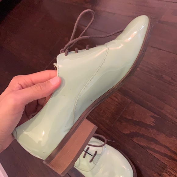 Size 37 mint green Oxford in fabulous condition. Real leather. - Picture 2 of 6